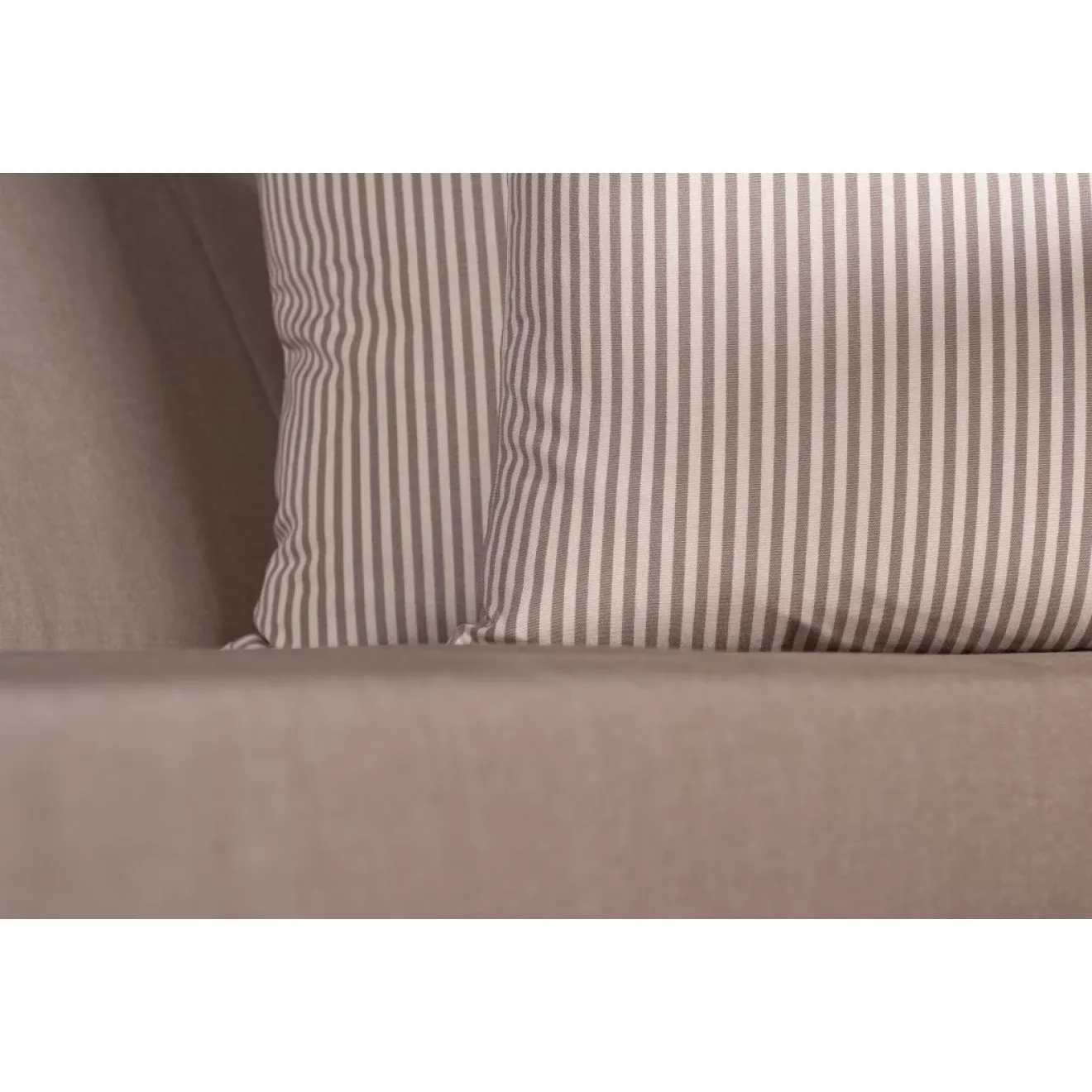 2.5-SITZER TEAK STRANDKORB SYLT MIT BULLAUGEN GREY DESIGN 534