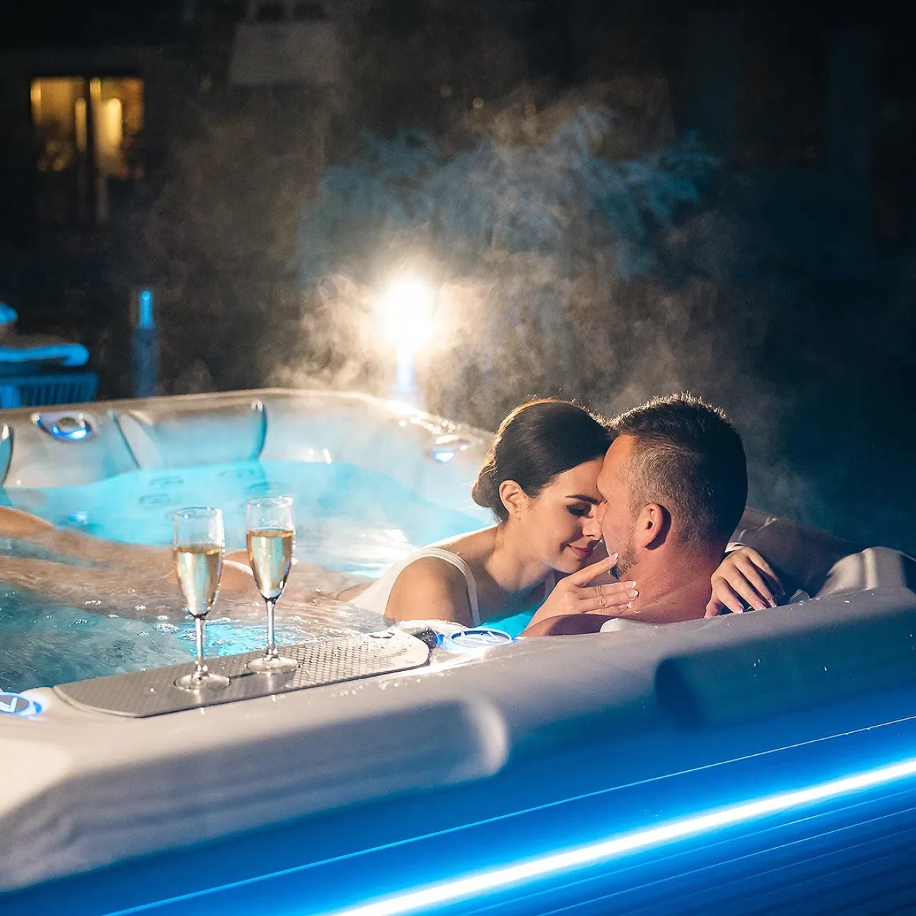 Wellis Whirlpool TEIDE DELUXE Life aus der Life Line Serie - der Familienwhirlpool von Wellis