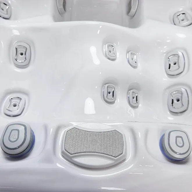 Wellis Whirlpool TEIDE DELUXE Life aus der Life Line Serie - der Familienwhirlpool von Wellis