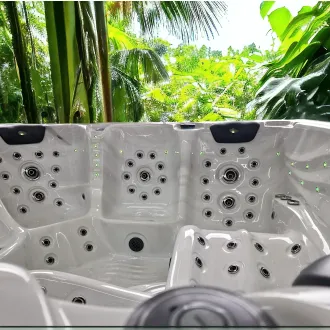 Whirlpool Arum mit Gecko Steuerung