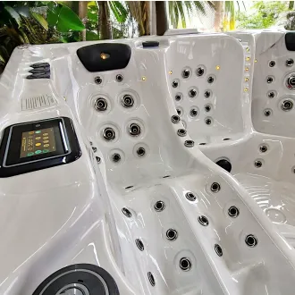 Whirlpool Arum mit Gecko Steuerung