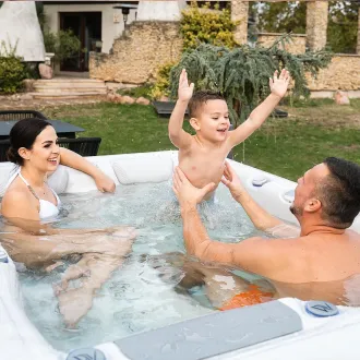 Wellis Whirlpool TEIDE DELUXE Life aus der Life Line Serie - der Familienwhirlpool von Wellis