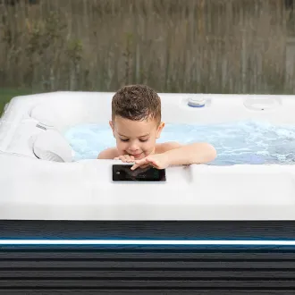Wellis Whirlpool TEIDE DELUXE Life aus der Life Line Serie - der Familienwhirlpool von Wellis